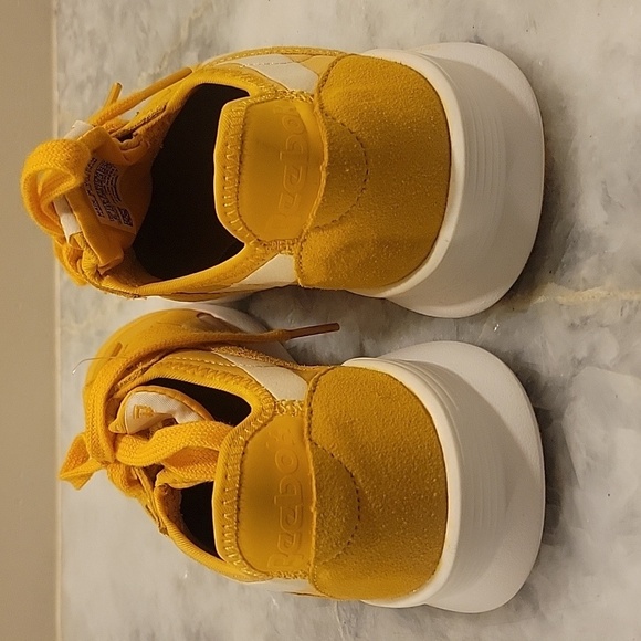 Reebok Women's Vibrant Yellow Sneakers - Picture 13 of 16